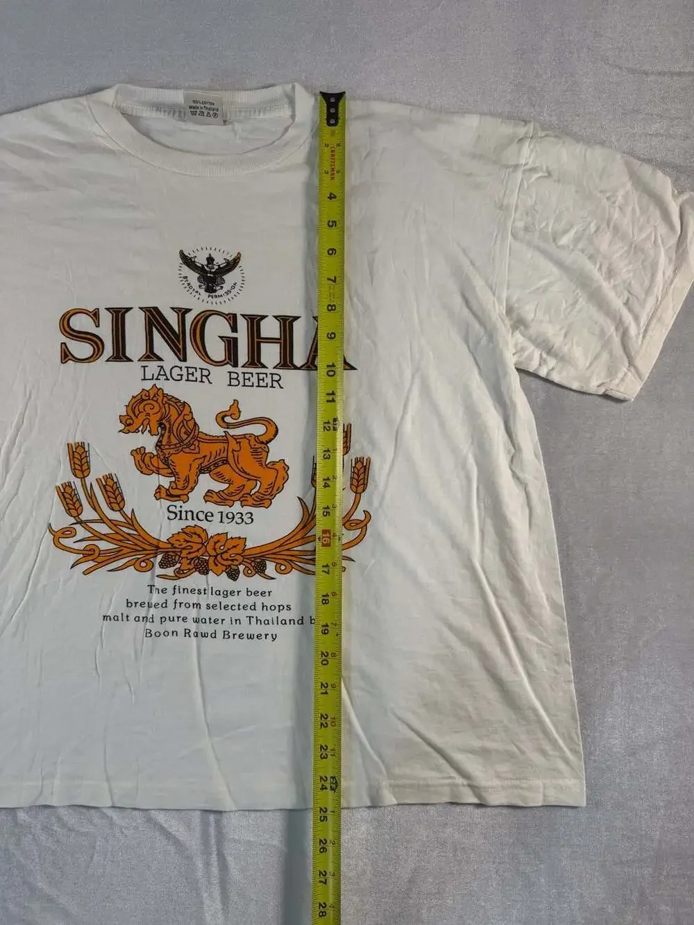 Vintage Singha Lager Beer Boon Rawd Brewery White Graphic T-Shirt